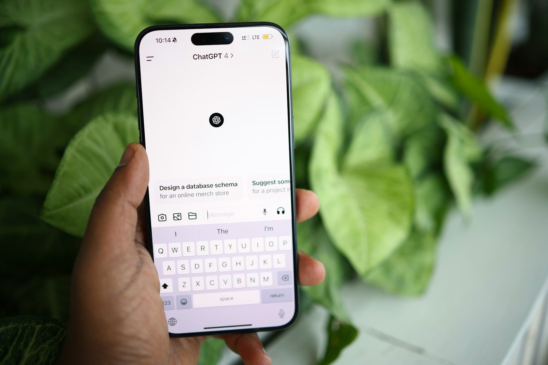 Mastering Effective Prompts in ChatGPT: A Guide to Optimal Use --- Photo by Solen Feyissa on Unsplash